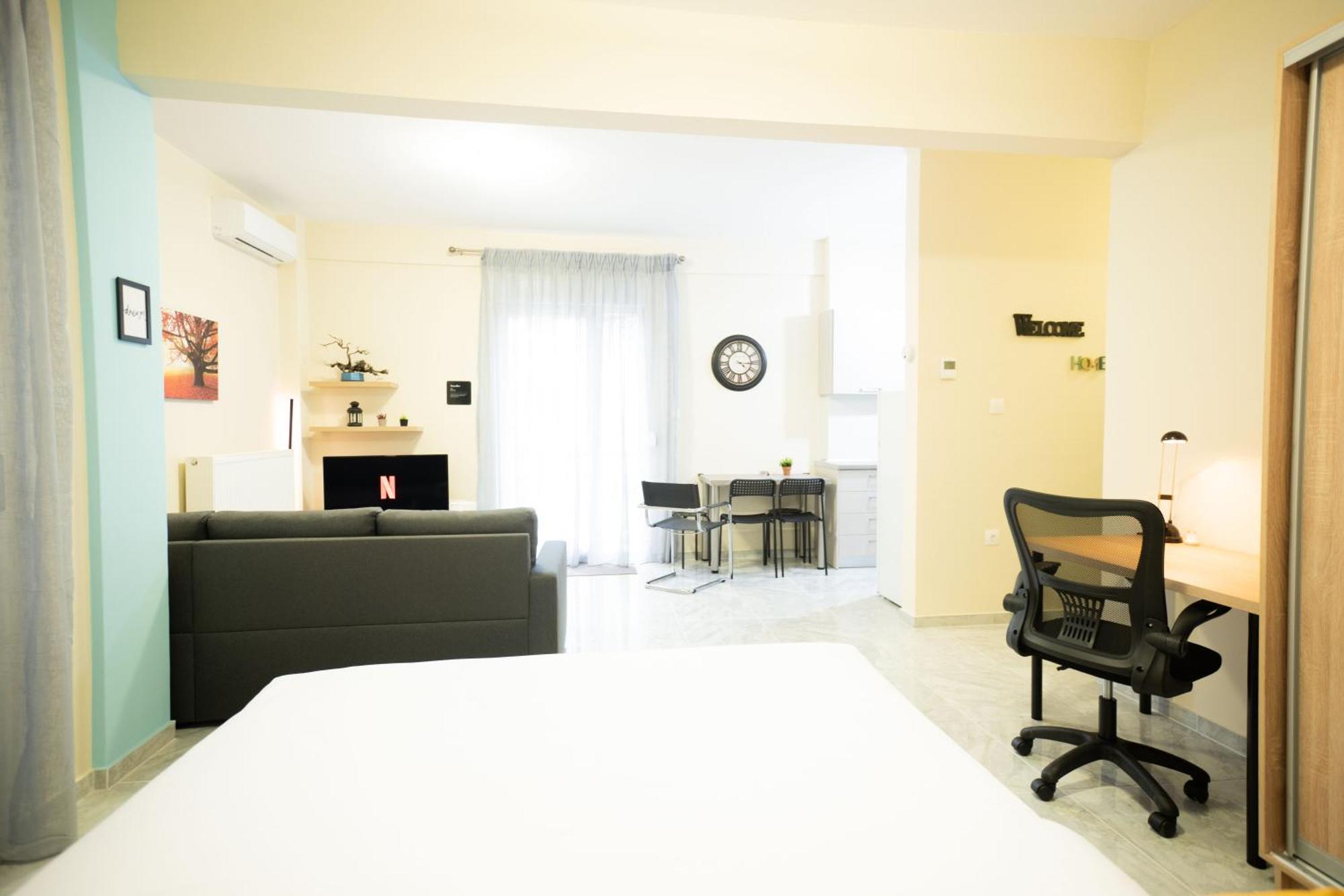 Apartment F & B Collection - Flat For 3